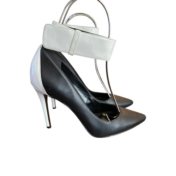 Women’s Enzo Angiolini Black / White Pointed Toe Pump. Size 8 - Picture 1 of 6